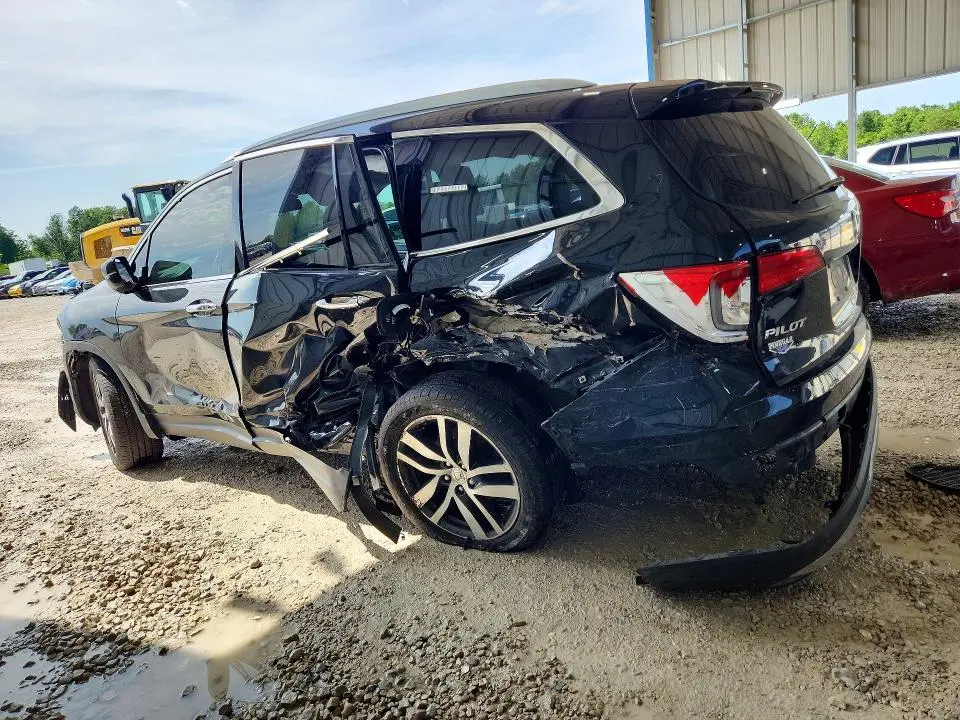 2018 HONDA PILOT TOURING  