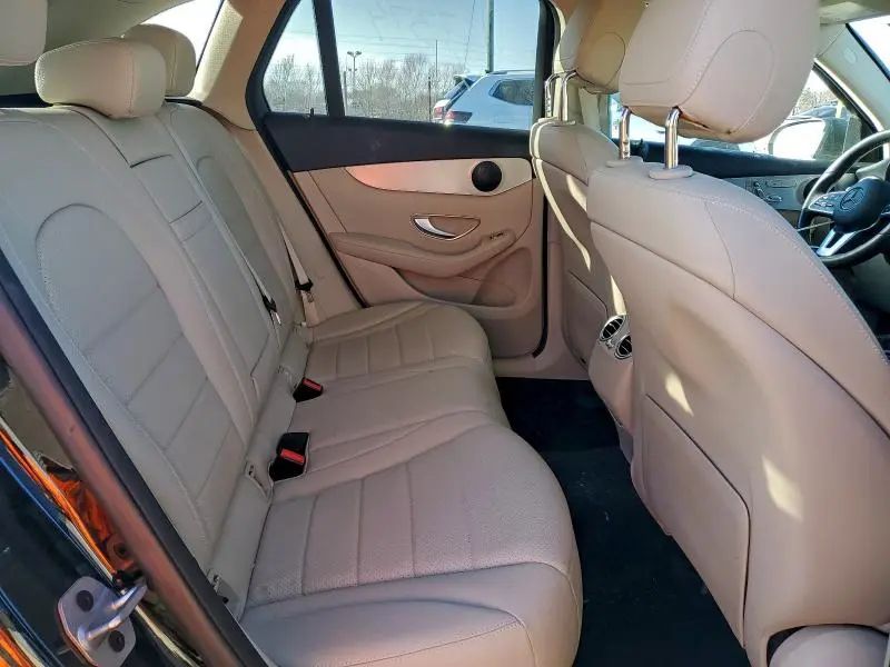 2022 MERCEDES-BENZ GLC 300 4MATIC  