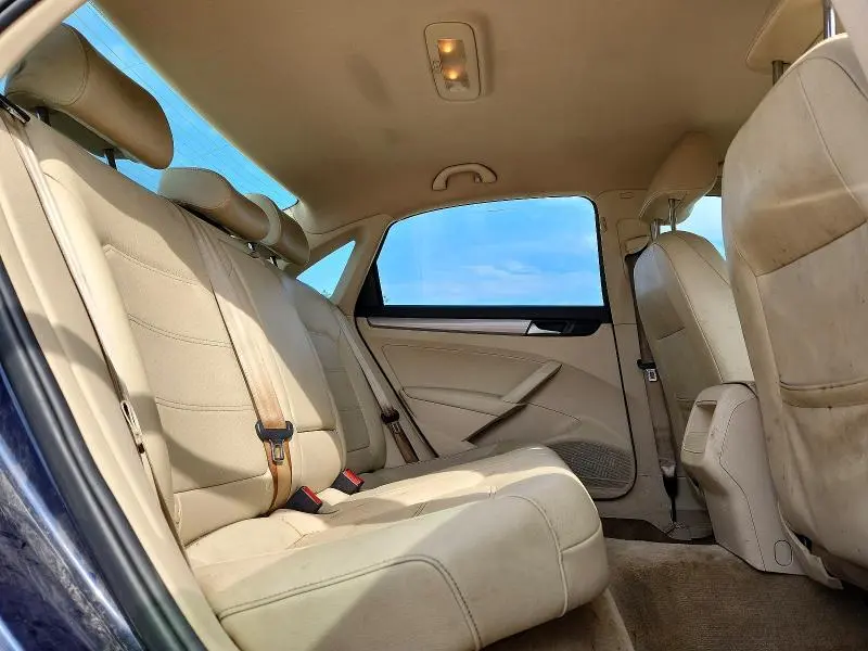 2015 VOLKSWAGEN PASSAT S  
