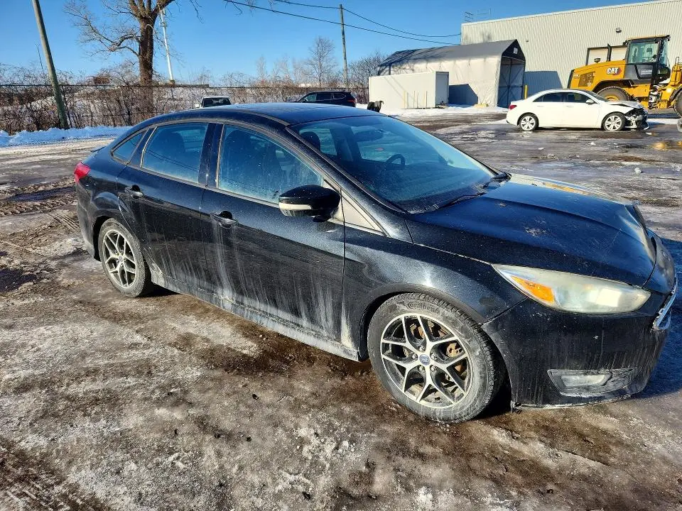 2015 FORD FOCUS SE  