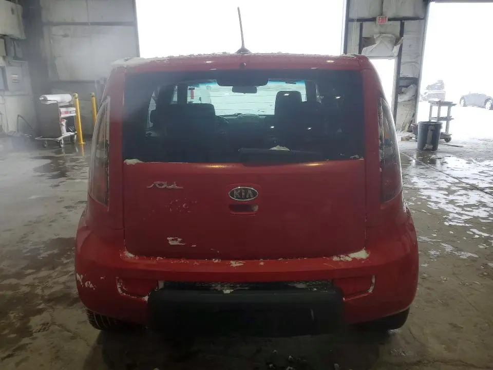 2011 KIA SOUL +  