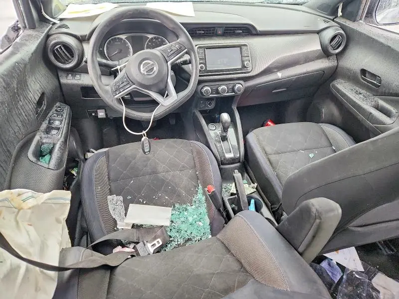 2018 NISSAN KICKS S  