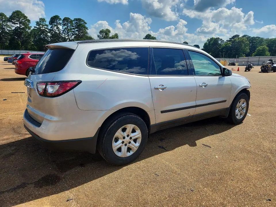 2017 CHEVROLET TRAVERSE LS  