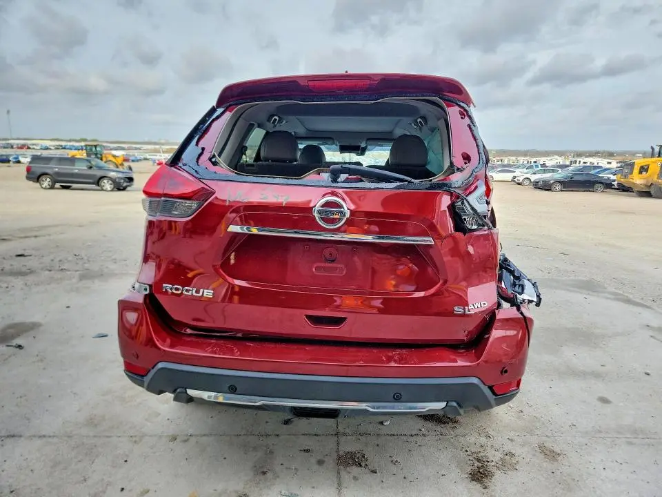 2019 NISSAN ROGUE SL  