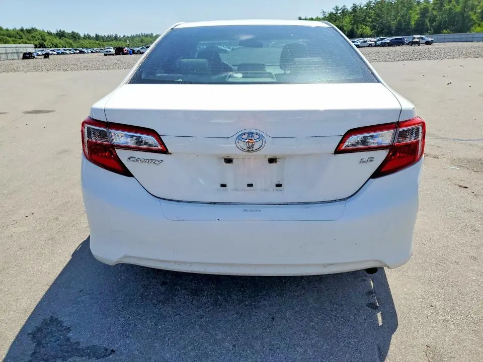 2013 TOYOTA CAMRY LE  