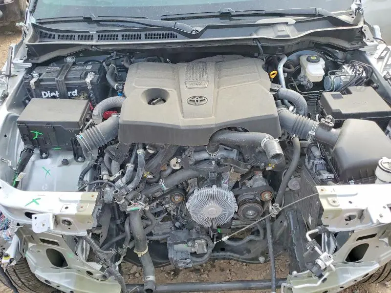 2024 TOYOTA TUNDRA PLATINUM  