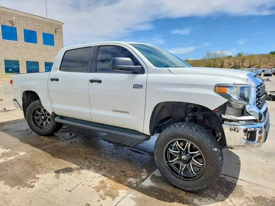 2020 TOYOTA TUNDRA SR5  
