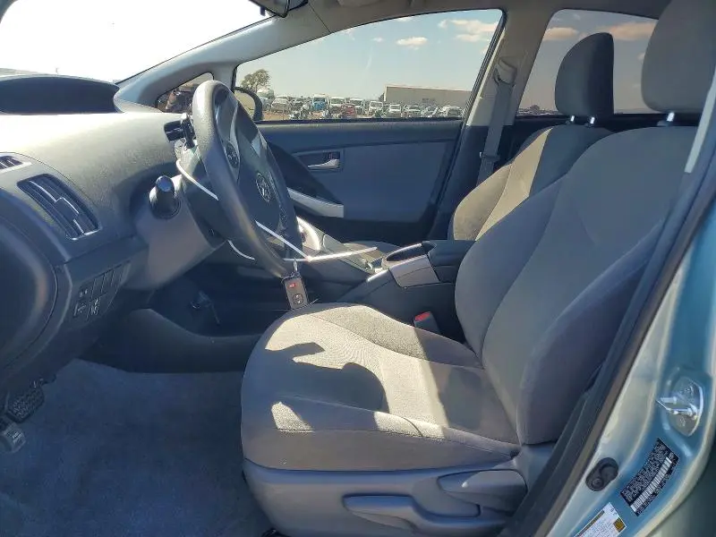 2015 TOYOTA PRIUS THREE  