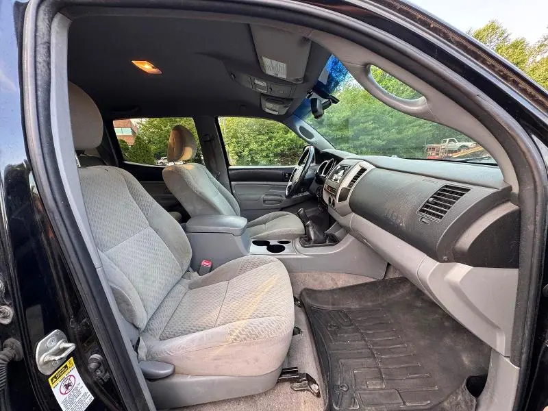 2010 TOYOTA TACOMA V6  
