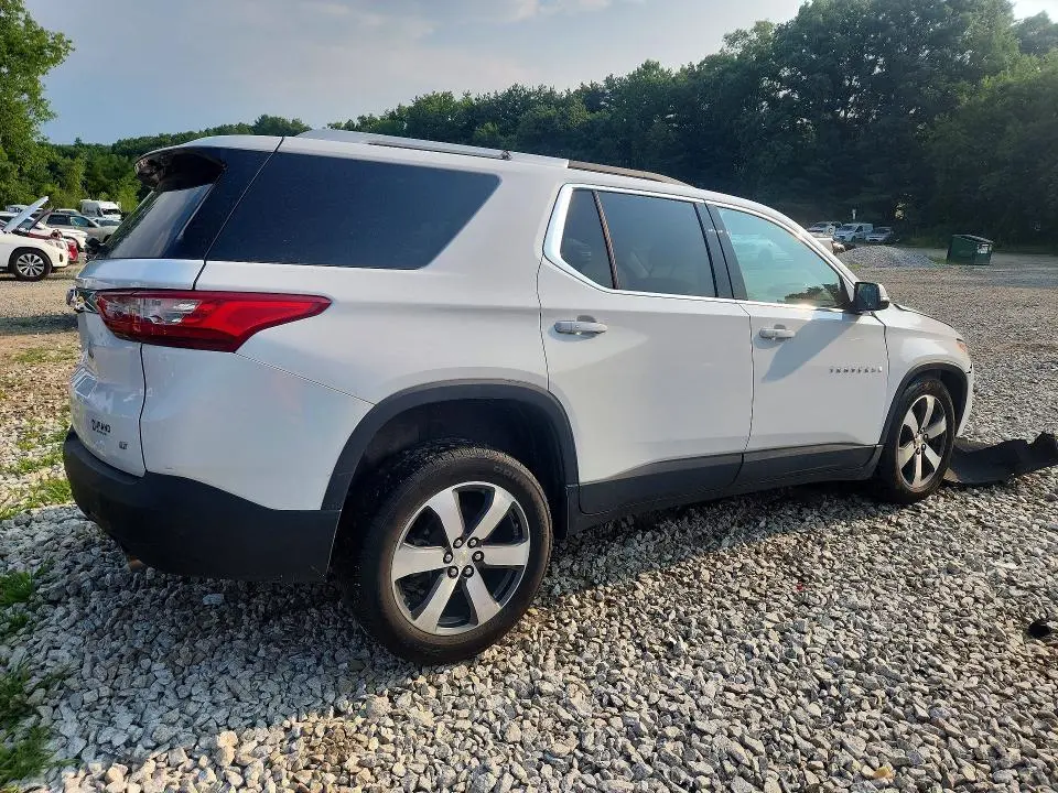 2018 CHEVROLET TRAVERSE LT  