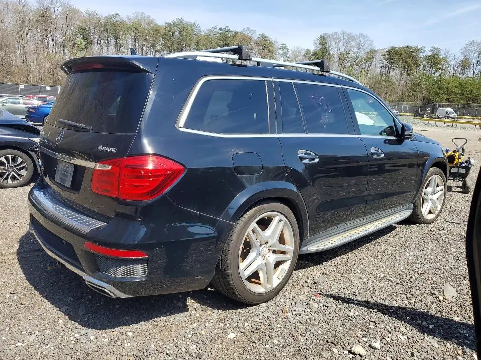 2015 MERCEDES-BENZ GL 550 4MATIC  