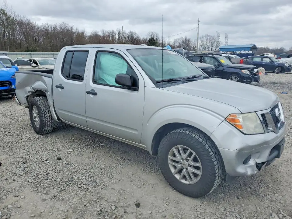 2016 NISSAN FRONTIER SV  