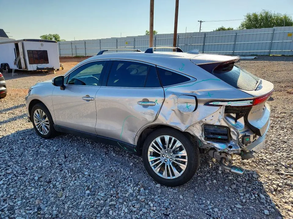 2024 TOYOTA VENZA LIMITED  
