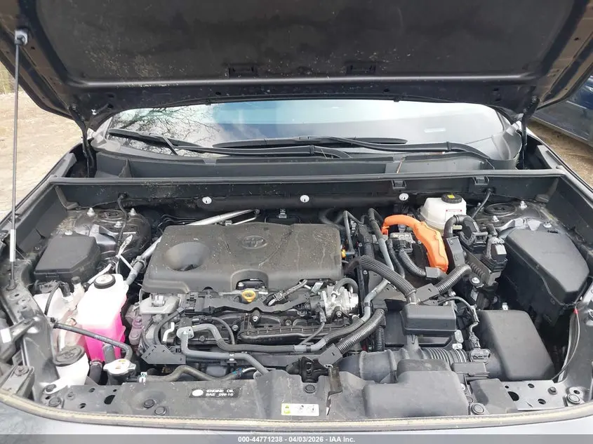 2023 TOYOTA RAV4 HYBRID XLE
