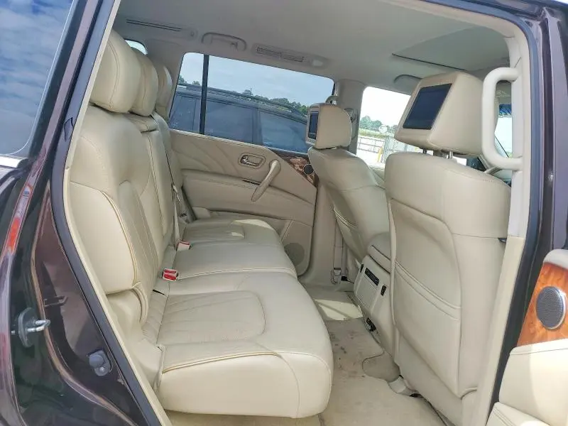2015 INFINITI QX80 BASE  