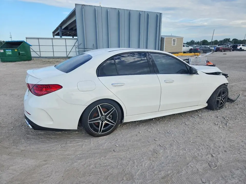2023 MERCEDES-BENZ C 300  
