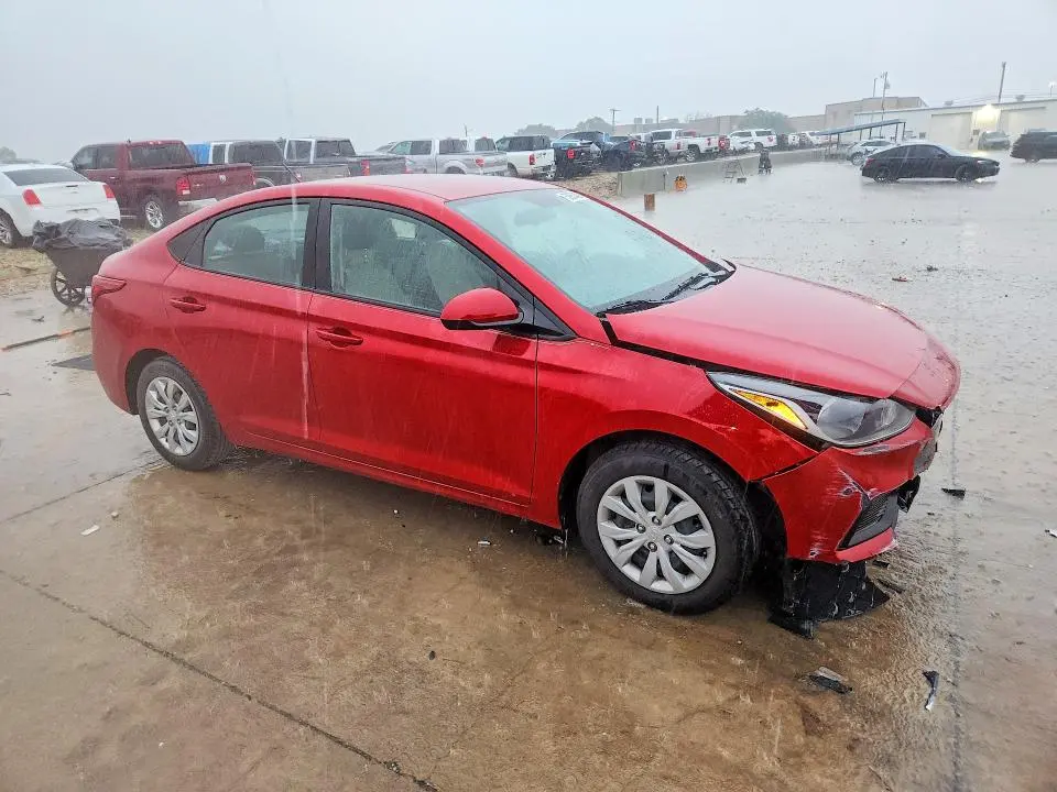 2022 HYUNDAI ACCENT SE  