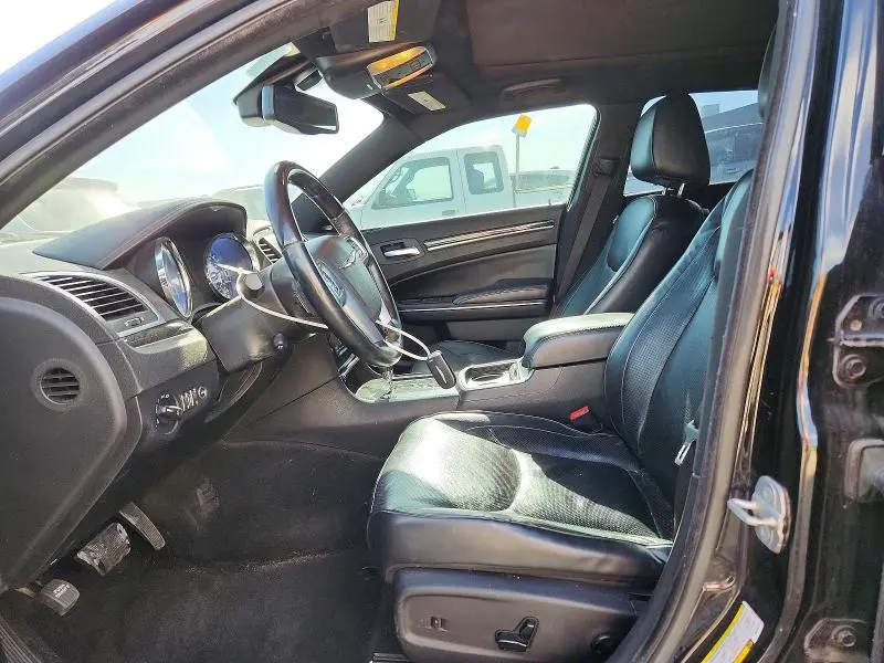2011 CHRYSLER 300C   
