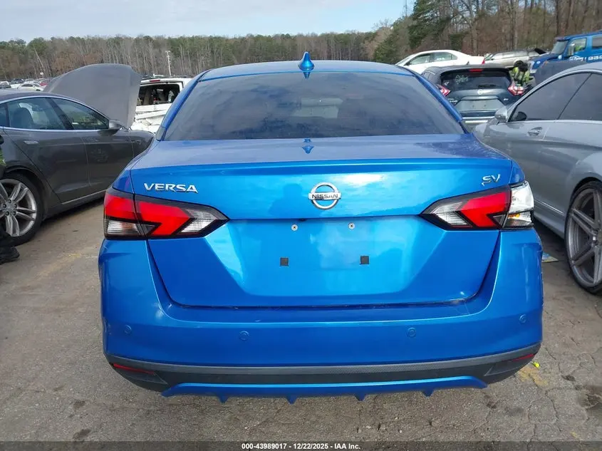2021 NISSAN VERSA SV XTRONIC CVT