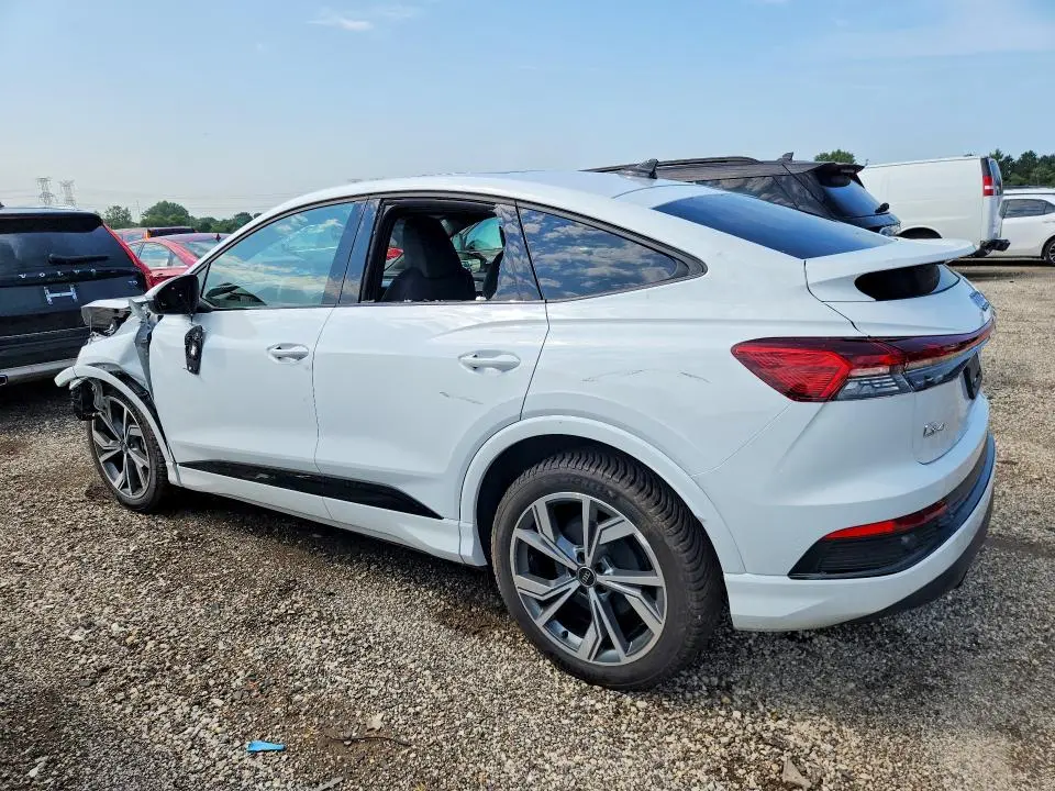 2024 AUDI Q4 E-TRON SPORTBACK PREMIUM  