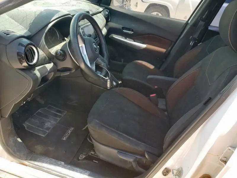 2019 NISSAN KICKS S  