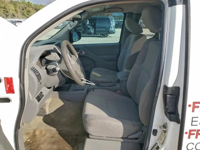 2017 NISSAN FRONTIER S  