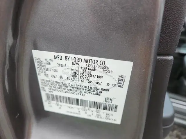 2010 FORD ESCAPE LIMITED  