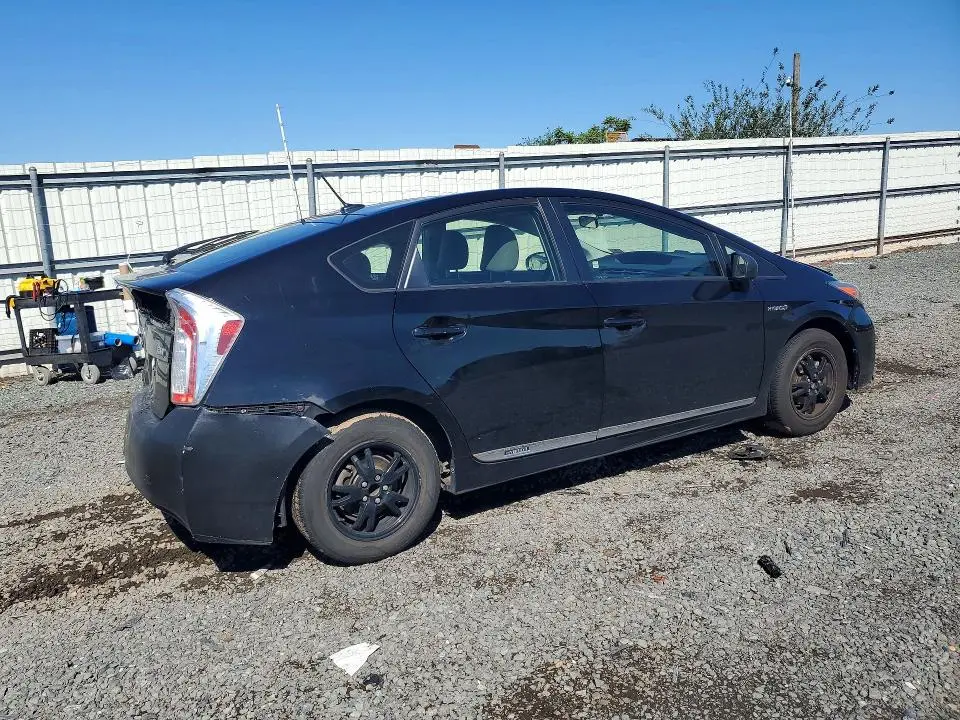 2013 TOYOTA PRIUS THREE  