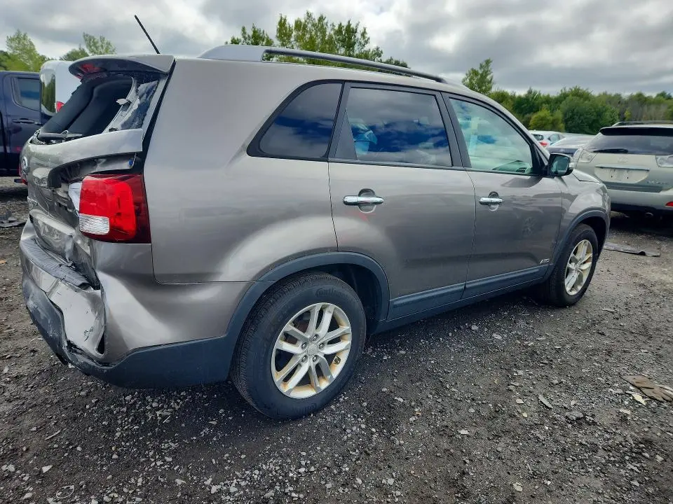 2014 KIA SORENTO LX  
