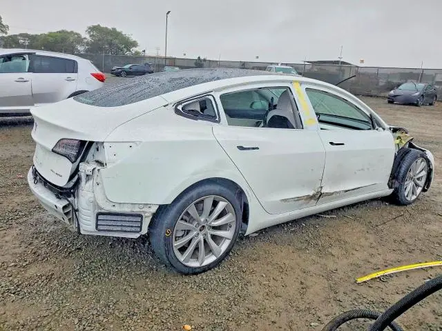 2018 TESLA MODEL 3   