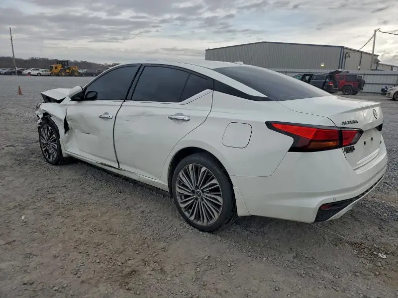 2024 NISSAN ALTIMA SL  