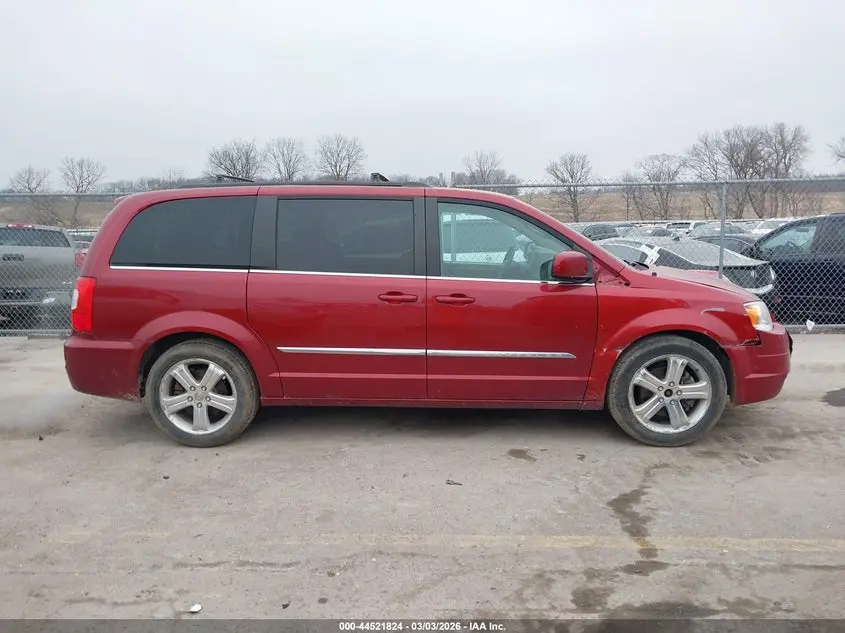 2016 CHRYSLER TOWN & COUNTRY TOURING