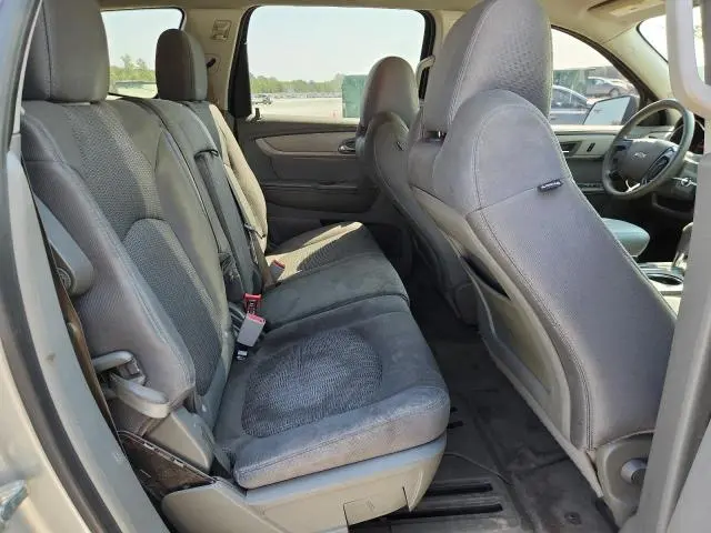 2013 CHEVROLET TRAVERSE LS  