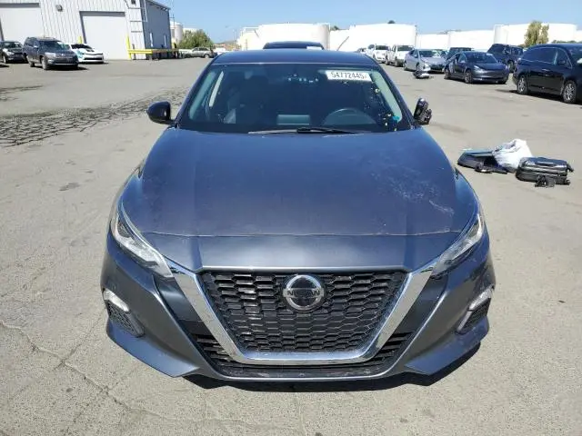 2019 NISSAN ALTIMA SR  