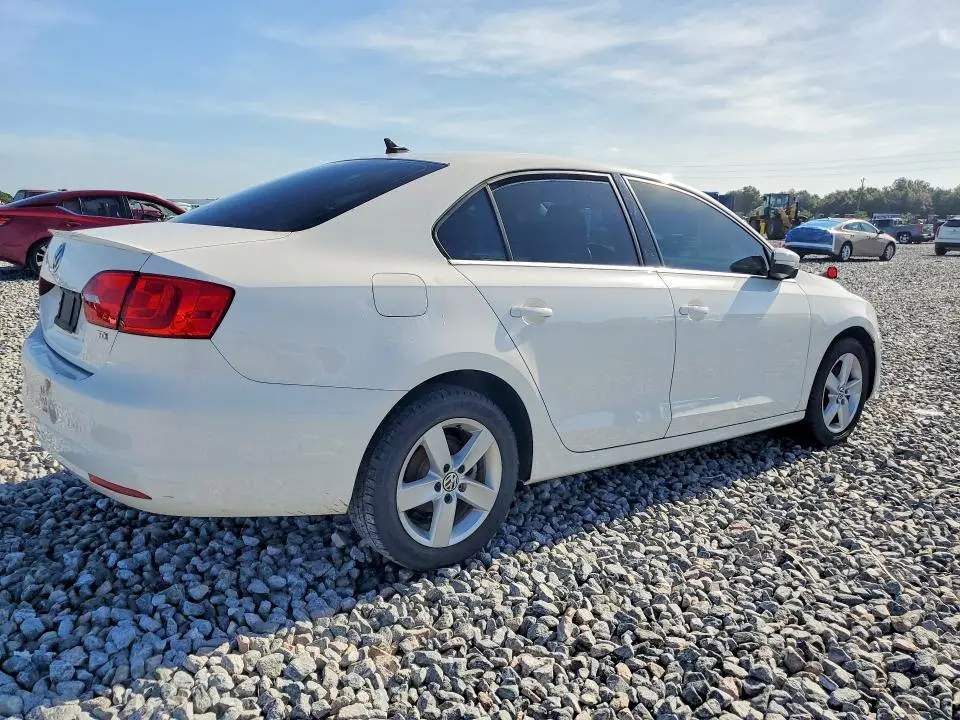 2012 VOLKSWAGEN JETTA TDI  