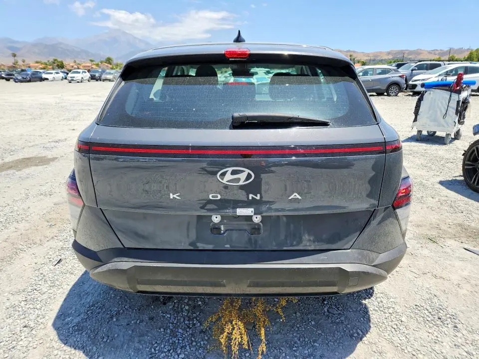 2025 HYUNDAI KONA SE  