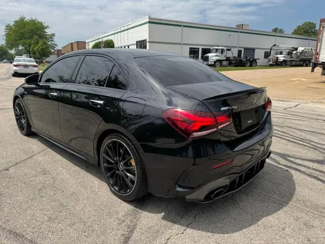 2021 MERCEDES-BENZ A 35 AMG  