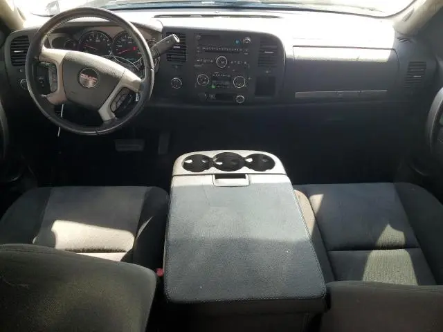 2011 GMC SIERRA K2500 SLE  