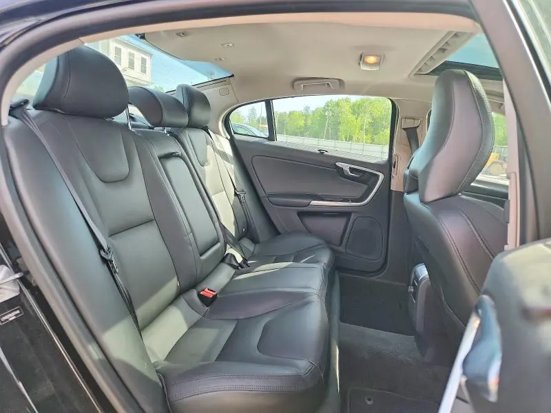 2018 VOLVO S60 PLATINUM  