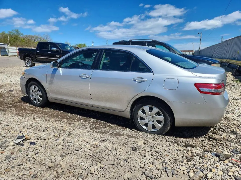 2010 TOYOTA CAMRY LE  