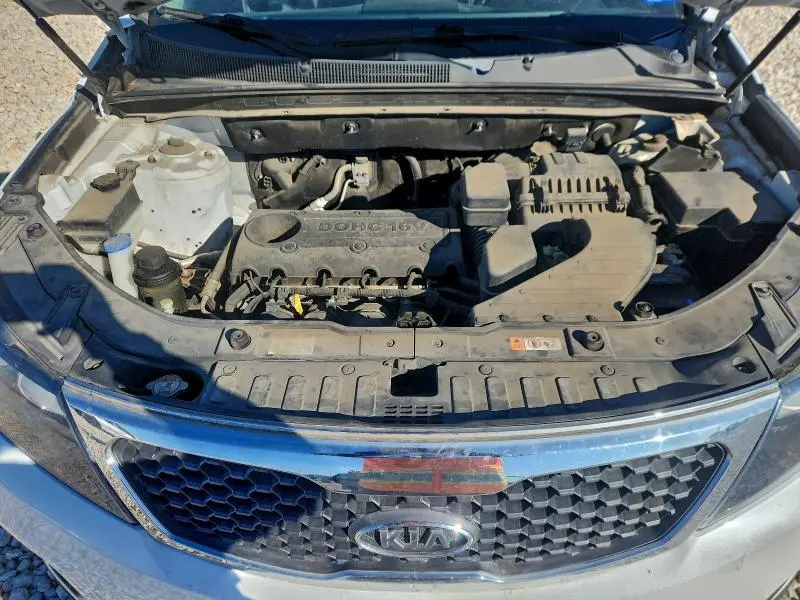 2013 KIA SORENTO LX  