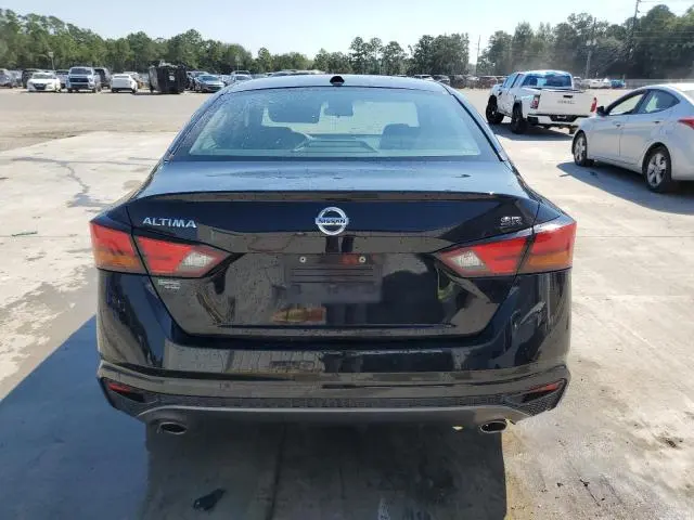 2022 NISSAN ALTIMA SR  