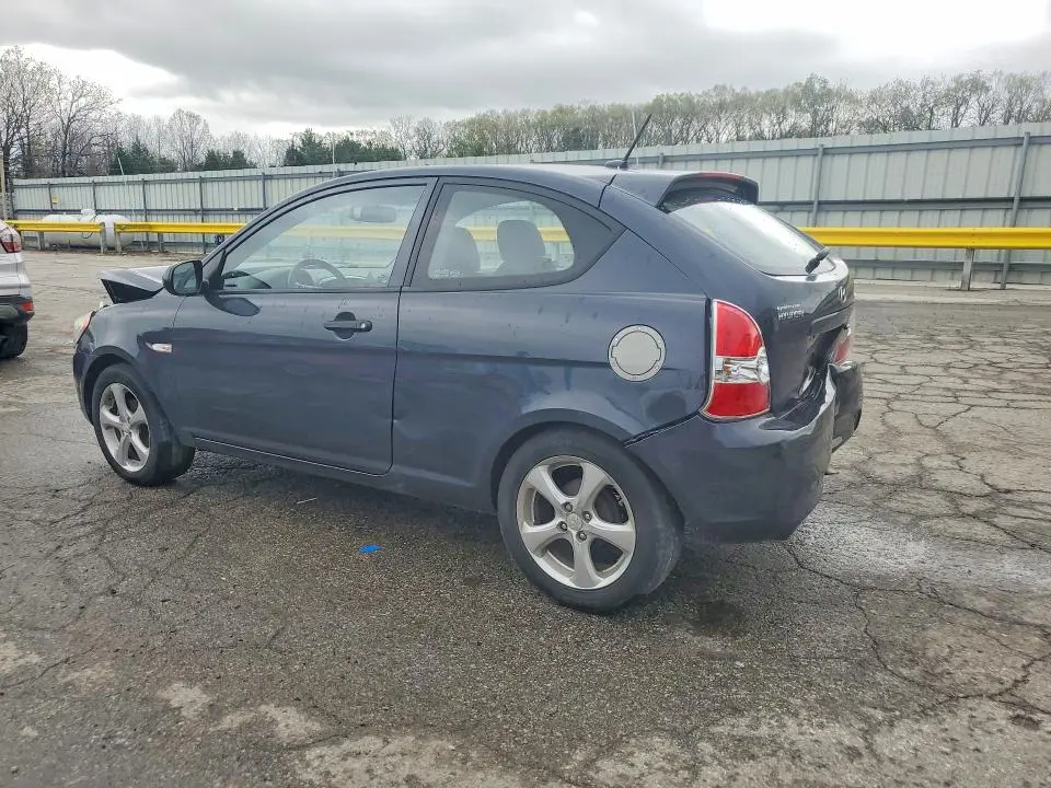 2011 HYUNDAI ACCENT SE  