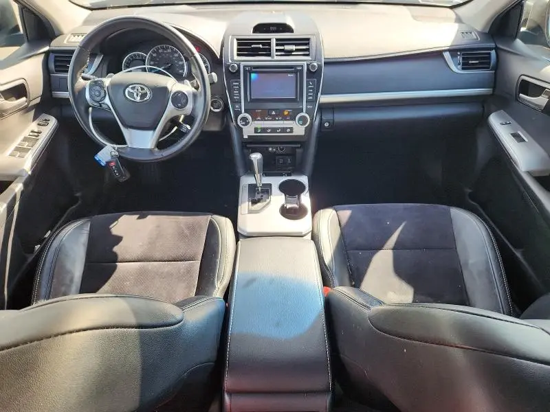 2012 TOYOTA CAMRY SE V6  