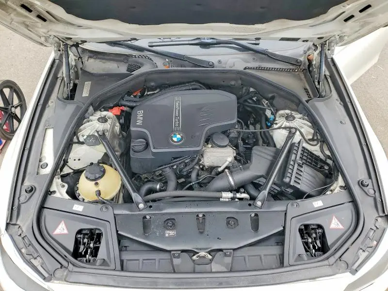 2016 BMW 528 XI  