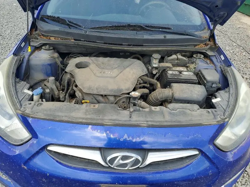 2013 HYUNDAI ACCENT SE  
