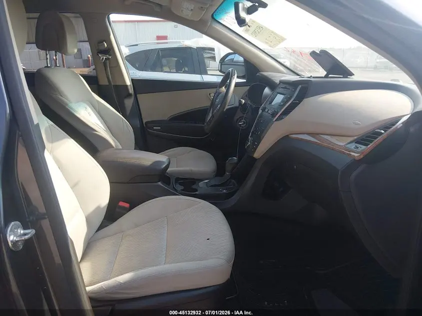 2016 HYUNDAI SANTA FE SE