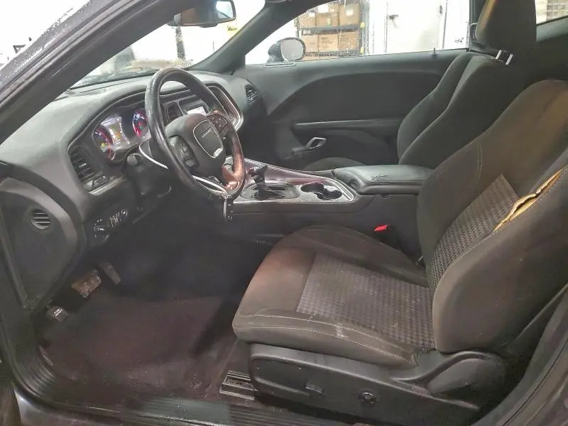 2016 DODGE CHALLENGER SXT  