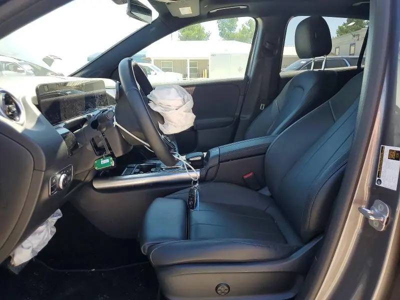 2023 MERCEDES-BENZ GLA 250 4MATIC  