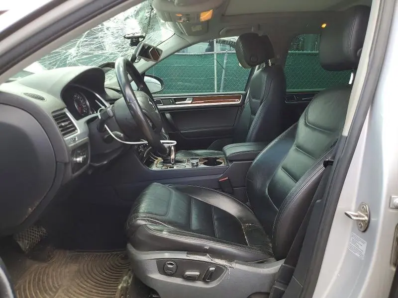 2012 VOLKSWAGEN TOUAREG V6 TDI  